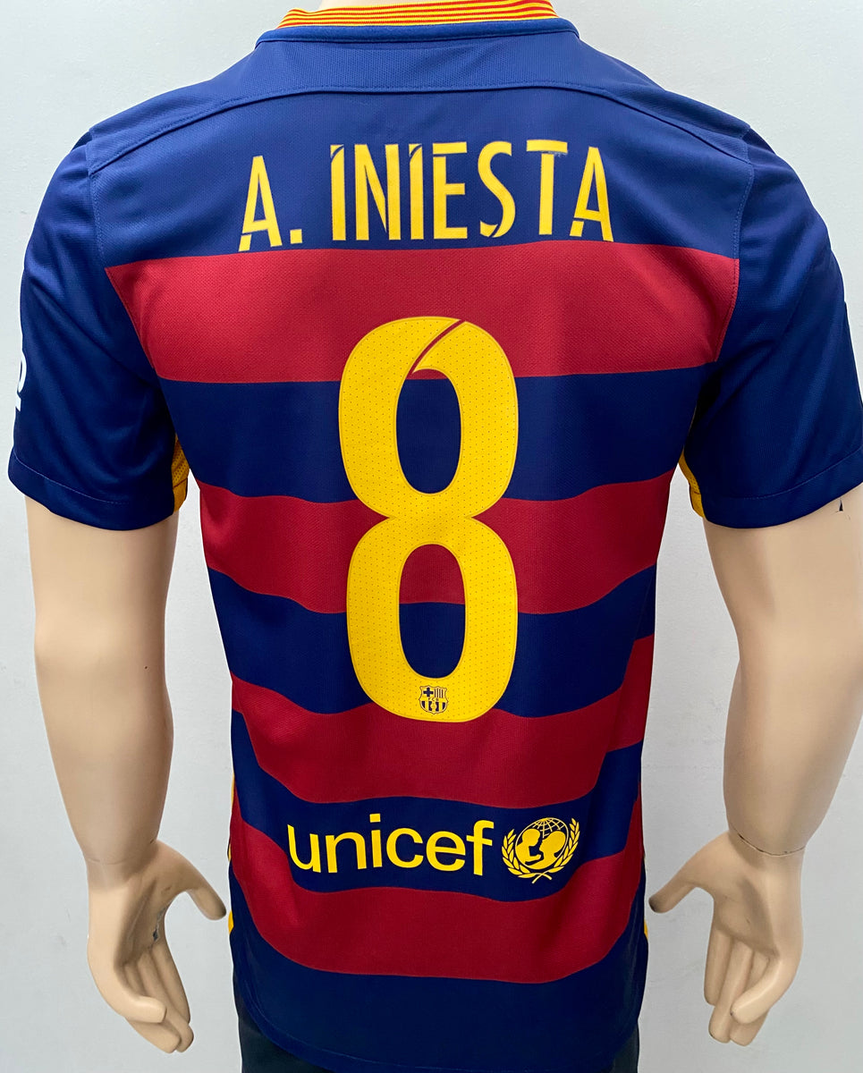 2015-2016 FC Barcelona Home Shirt Andres Iniesta LaLiga Pre Owned