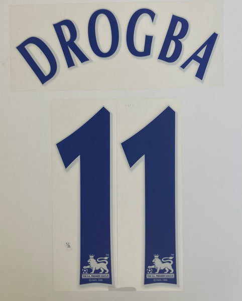 Name Set Número “Drogba 11”  Chelsea 2004-07 Para la camiseta de visita/for away kit Premier League SportingiD