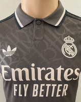 2024-2025 Real Madrid CF Third Shirt Bellingham Champions League Pre Owned Size S