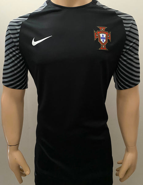 2016 EURO Portugal National Team Goalkeeper Kitroom Player Issue Mint Size L (Fitted)