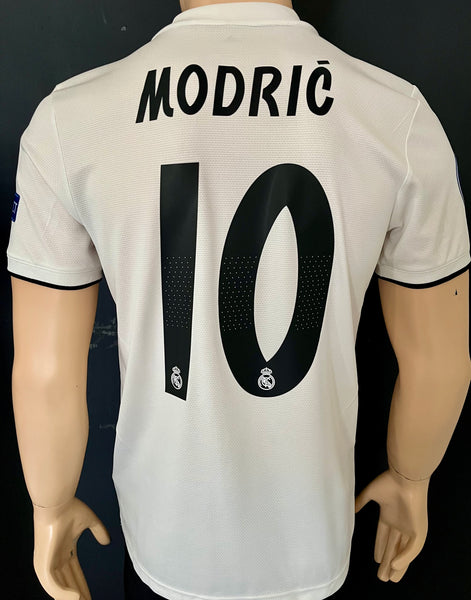 2018-2019 Real Madrid Home Shirt Modric Champions League World Champions Size S Preowned