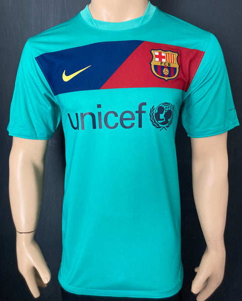 2010-2011 FC Barcelona Away Shirt Pre Owned Size L