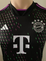 2023-2024 Bayern Munich Away Shirt Minjae BNWT Size XL Kids