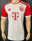 2023-2024 Bayern Munich Home Shirt Kane BNWT Size M