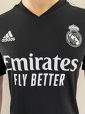 2022 - 2023 Real Madrid Training Shirt with sponsors Kitroom (L)