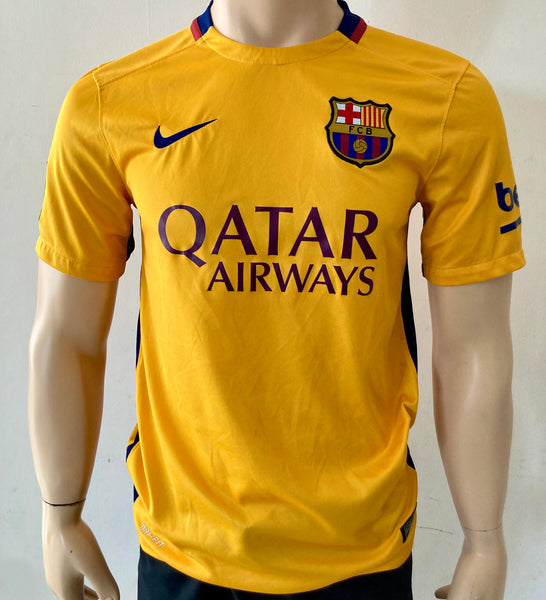 2015-2016 FC Barcelona Away kit La Liga