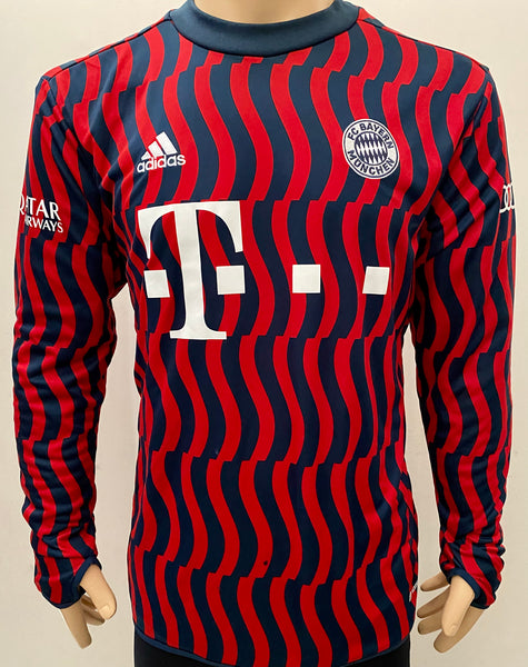 2021-2022 Bayern Munich Training Top Kitroom Player Issue Preowned Size M