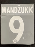 Set name nombre y numero Bayern Munich 2019 - 2020 Mandzukic Local Home Infantil kids