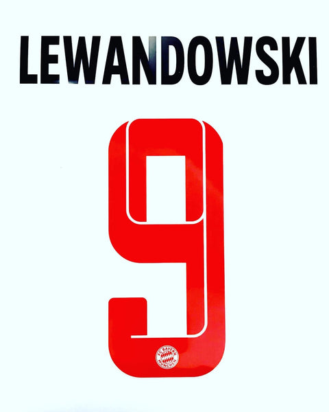 Set nombre y número Lewandowski 9 Bayern Múnich 2021-22 tercera versión jugador player issue