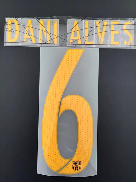 Name set Número Dani Alves 6 FC Barcelona 2015-16 For home kit/Para la camiseta de local SportingiD Fan