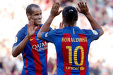 Name set Número Ronaldinho 10 FC Barcelona 2015-17 For home kit/Para la camiseta de local SportingiD Fan