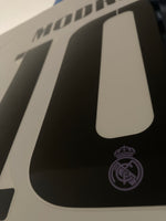 Set name nombre y número Modric Real Madrid 2022-23 Local / Home V. Jugador Player Issue Avery Dennison