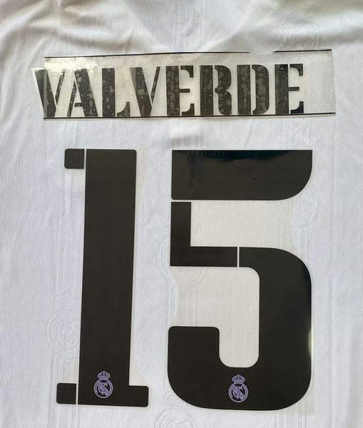Set name nombre y número Real Madrid 2022 - 23 Local Valverde 15 Avery Dennison