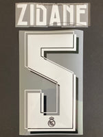 Name Set Zinedine Zidane 5 Real Madrid 2015-16 Para la camiseta de Visita Player Issue SportingiD