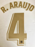 Name set Número Ronald Araujo 4 FC Barcelona 2022-23 For home kit/Para la camiseta de local  La Liga Avery Dennison Player Issue