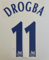 Name Set Número “Drogba 11”  Chelsea 2004-07 Para la camiseta de visita/for away kit Premier League SportingiD