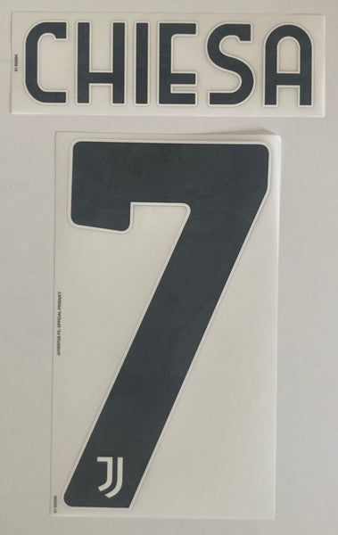 Nombre y número Juventus 22-23 Local Federico Chiesa Serie A Player issue Name set Home kit
